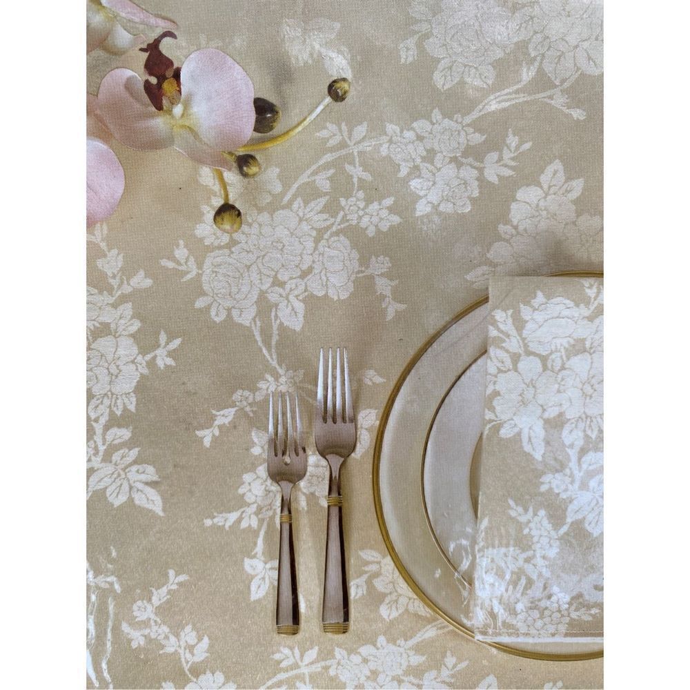 NWT Wilton Court 60”X104” Oval Cream Rose Print Tablecloth